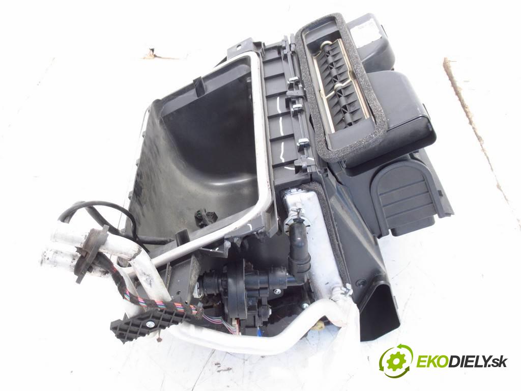 MAN TGX    TGX18.440 EURO5 XL  Výhrevné teleso, radiátor kúrenia 81619006433 (Radiátory kúrenia)