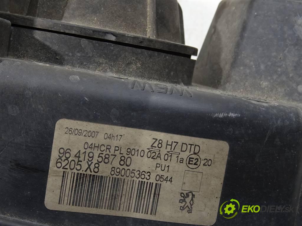 Peugeot 607  2001 100 kW SEDAN 4D 2.2B 158KM 99-10 2000 Svetlomet pravy 9641958780 (Pravé)
