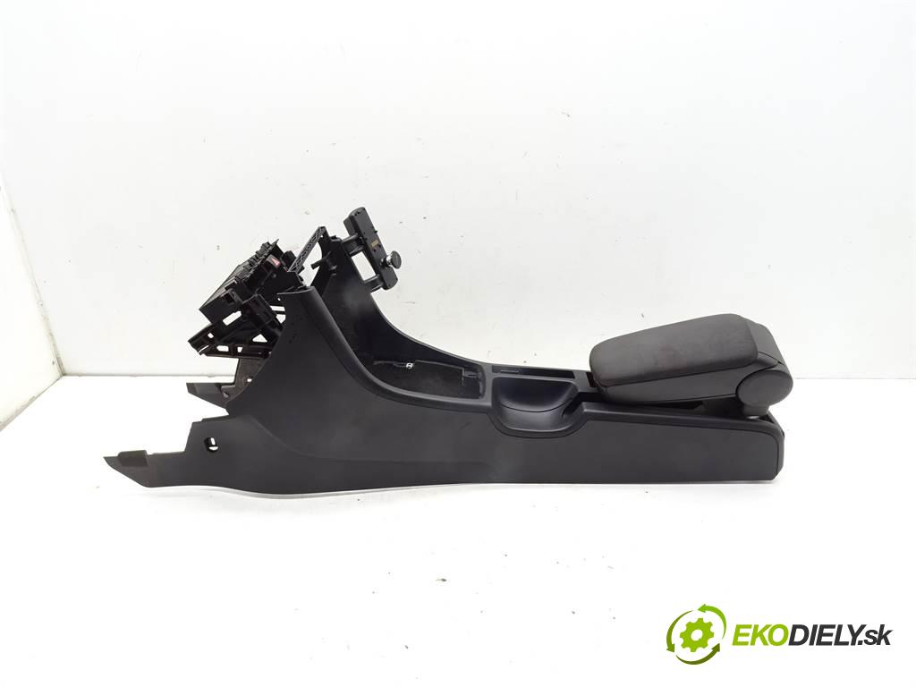 Audi A4 B7  2006 103KW SEDAN 4D 2.0TDI 140KM 04-08 1968 Tunel středový loketní opěrka 2DIN