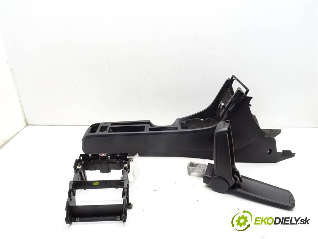 Audi A4 B7  2006 103KW SEDAN 4D 2.0TDI 140KM 04-08 1968 Tunel středový loketní opěrka 2DIN