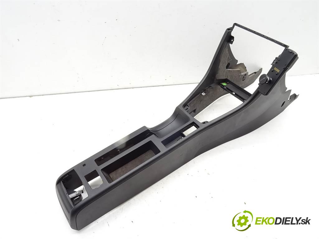 Audi A4 B7  2006 103KW SEDAN 4D 2.0TDI 140KM 04-08 1968 Tunel středový loketní opěrka 2DIN