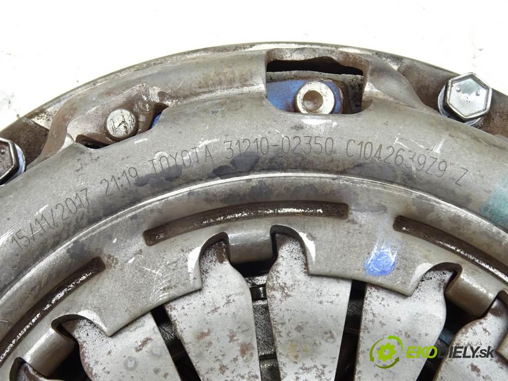 Toyota Corolla XI  2018  LIFT E16 SEDAN 4D 1.4D-4D 90KM 13-19 1400 Spojková sada (bez ložiska) komplet 31210-02350 (Kompletné sady (bez ložiska))