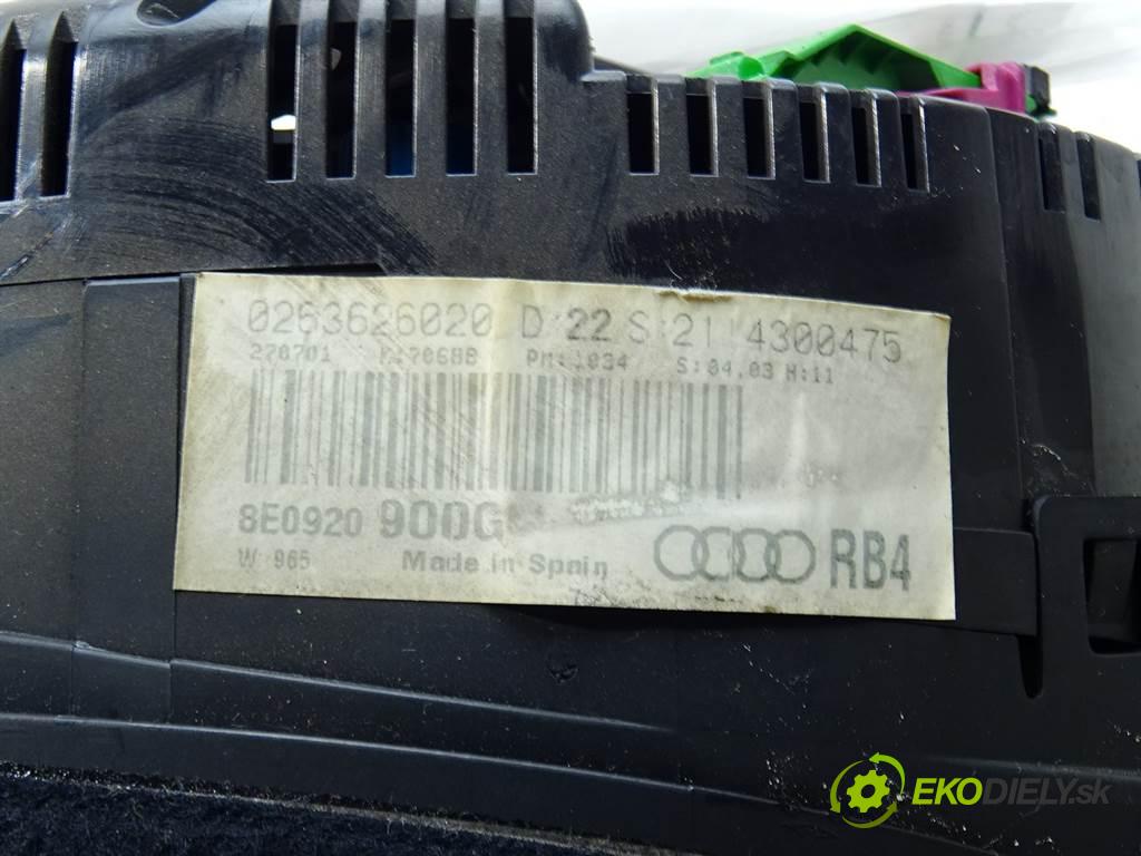 Audi A4 B6  2001 74 kW SEDAN 4D 1.9TDI 101KM 00-04 1900 Prístrojovka 8E0920900G (Prístrojové dosky, displeje)