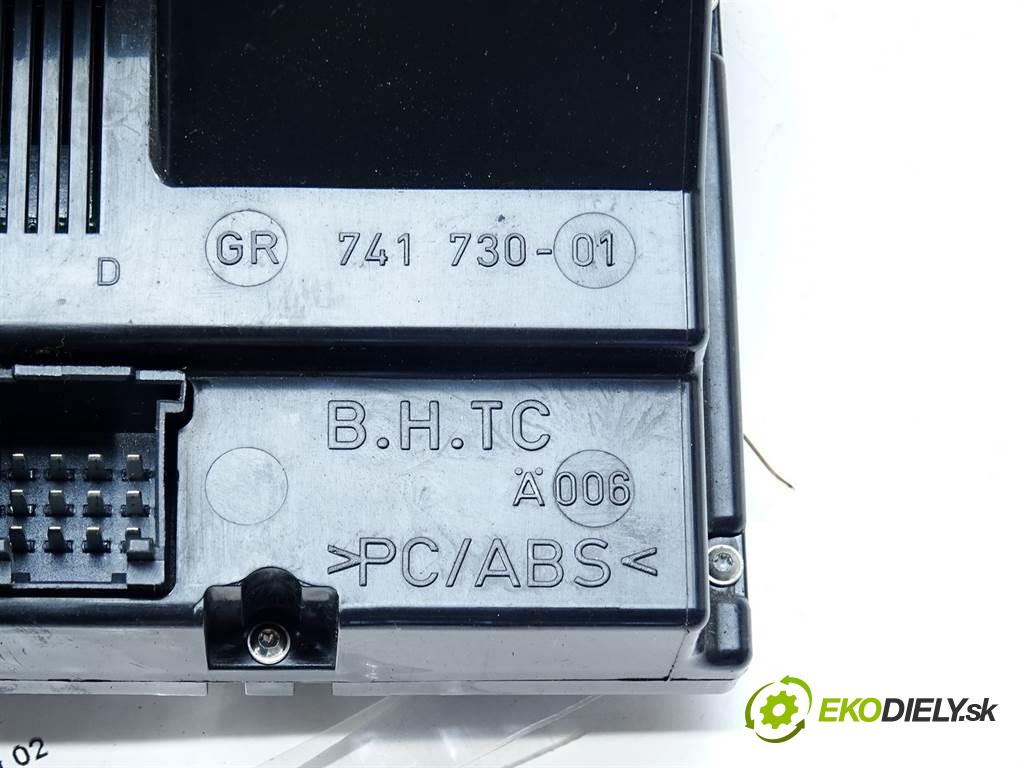 Audi A8 D3  2003 246 kW QUATTRO SEDAN 4D 4.2B V8 335KM 02-09 4200 Panel ovládania kúrenia 4E0820043A (Prepínače, spínače, tlačidlá a ovládače kúrenia)