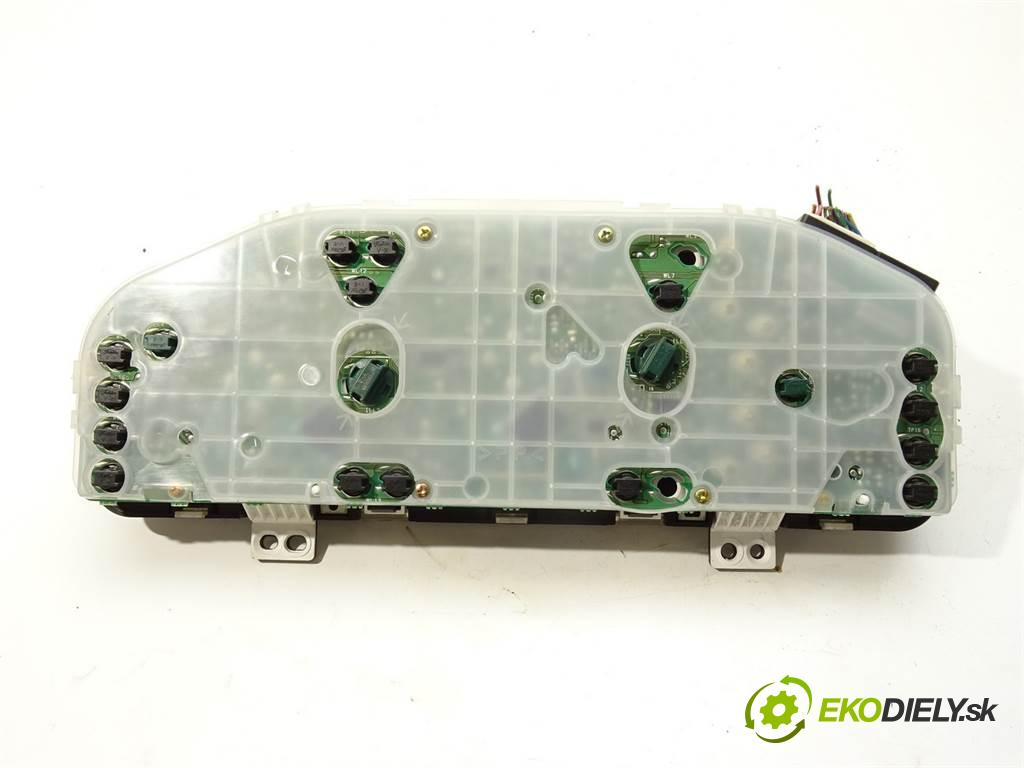 Mazda Premacy  2004 74 kW LIFT 1.8B 1.9B 100KM 99-05 1800 Prístrojovka WSCB84A (Prístrojové dosky, displeje)