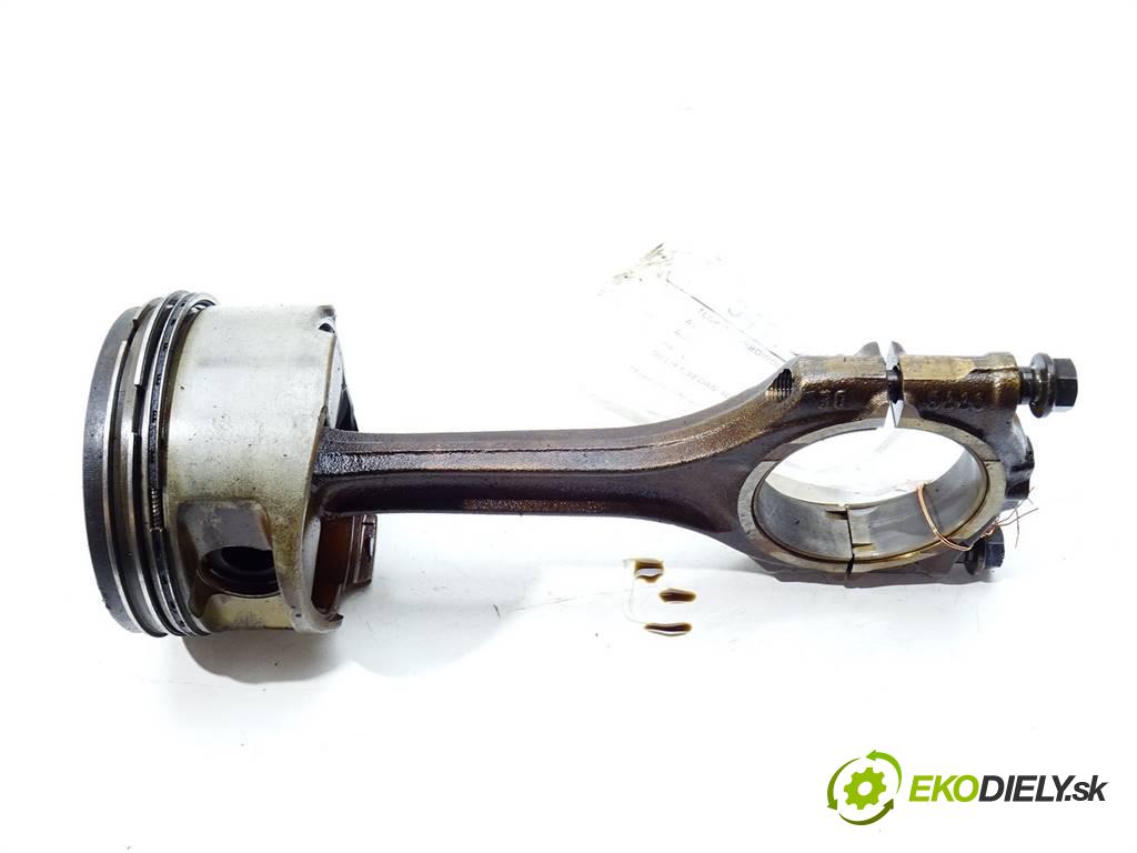 Audi A8 D2    S8 LIFT SEDAN 4D 4.2B 360KM 94-02  PIEST: ojnica AVP (Piesty)