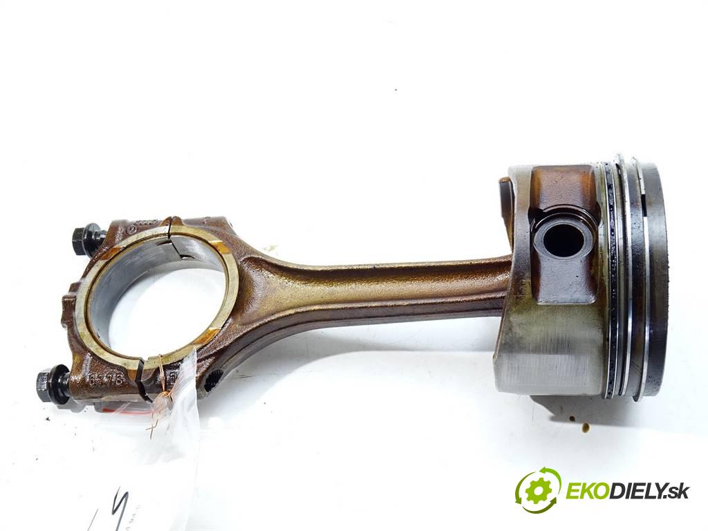 Audi A8 D2    S8 LIFT SEDAN 4D 4.2B 360KM 94-02  PIEST: ojnica AVP (Piesty)