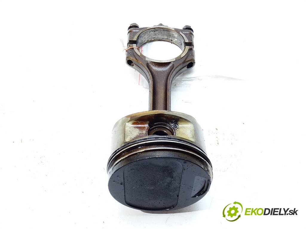 Audi A8 D2    S8 LIFT SEDAN 4D 4.2B 360KM 94-02  PIEST: ojnica AVP (Piesty)