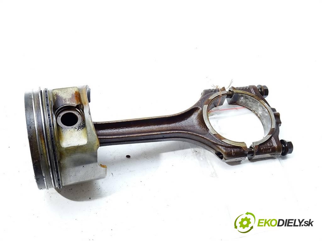 Audi A8 D2    S8 LIFT SEDAN 4D 4.2B 360KM 94-02  PIEST: ojnica AVP (Piesty)