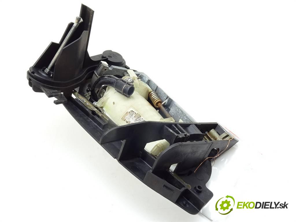 BMW 7 E65  2002 245KW SEDAN 4D 4.4B V8 333KM 01-08 4400 Kľučka predný ľavá strana vonkajšia  (Vonkajšie predné ľavé)