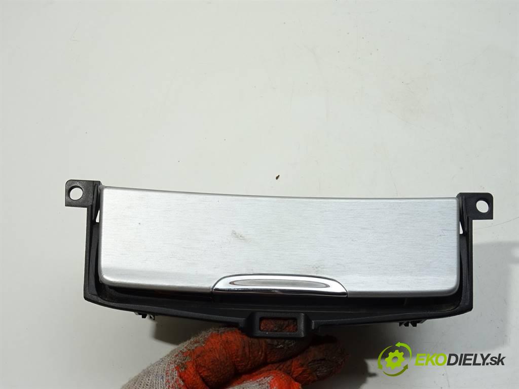 Ford Mondeo Mk4    KOMBI 5D 2.0TDCI 115KM 07-10  lišty kryt  (Lišty)
