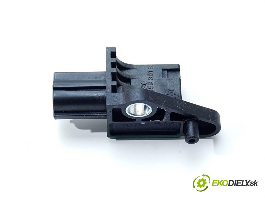 Volkswagen Tiguan I  2009 103 kW 2.0TDI 4MOTION 140KM 07-11 2000 Snímač nárazu 5N0959351B (Snímače nárazu)