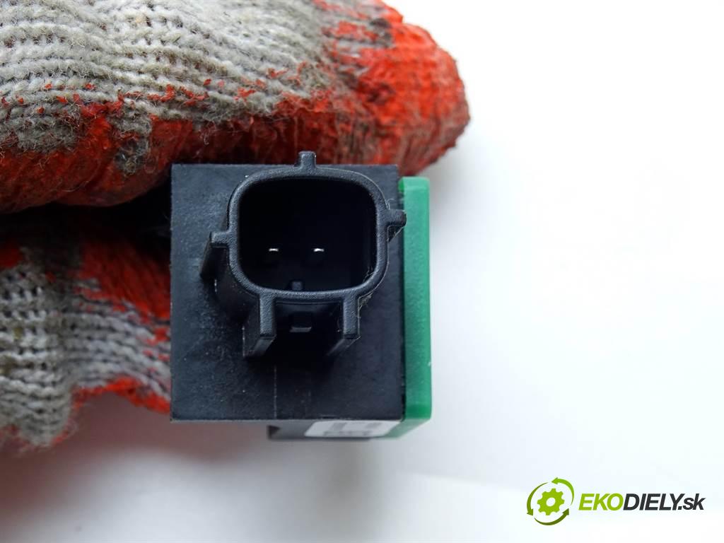 Volkswagen Tiguan I    2.0TDI 4MOTION 140KM 07-11  Snímač nárazu 5N0959351B (Snímače nárazu)