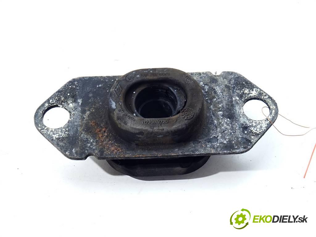 Renault Clio III    KOMBI 5D 1.2B 65KM 05-09  AirBag Motor 8200352861A (Držiaky motora)