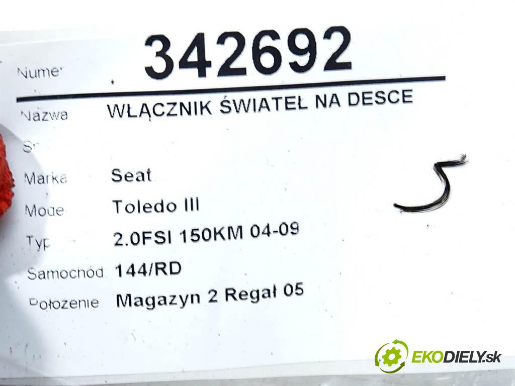 Seat Toledo III  2005 110 kW 2.0FSI 150KM 04-09 2000 Spínač svetiel na prístrojovej doske 5P1941431AG (Prepínače, spínače, tlačidlá a ovládače kúrenia)