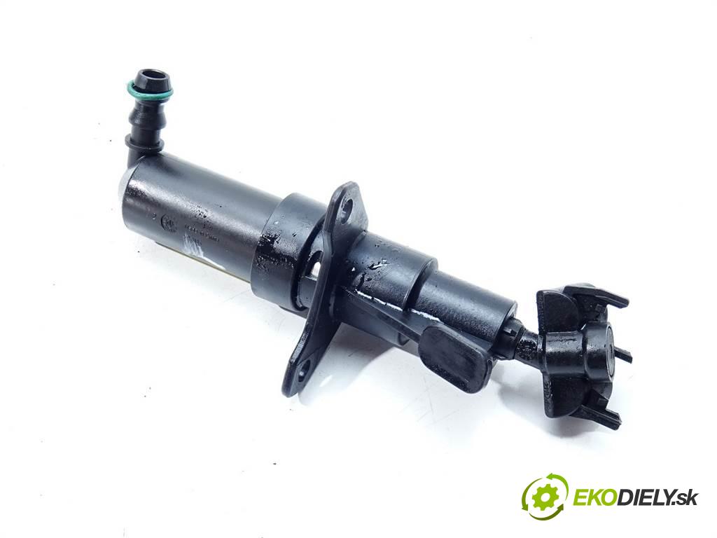 Skoda Octavia II    LIFTBACK 5D 2.0TDI 140KM 04-08  ostrekovača svetla ľavy 1Z0955966A (Motorčeky, čerpadlá ostrekovačov)
