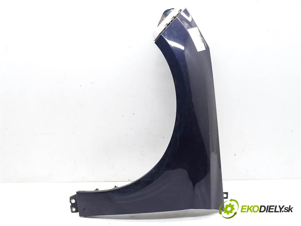 Ford Focus III  2013 70 kW MK3 KOMBI 5D 1.6TDCI 95KM 10-14 1600 blatník přední část levý