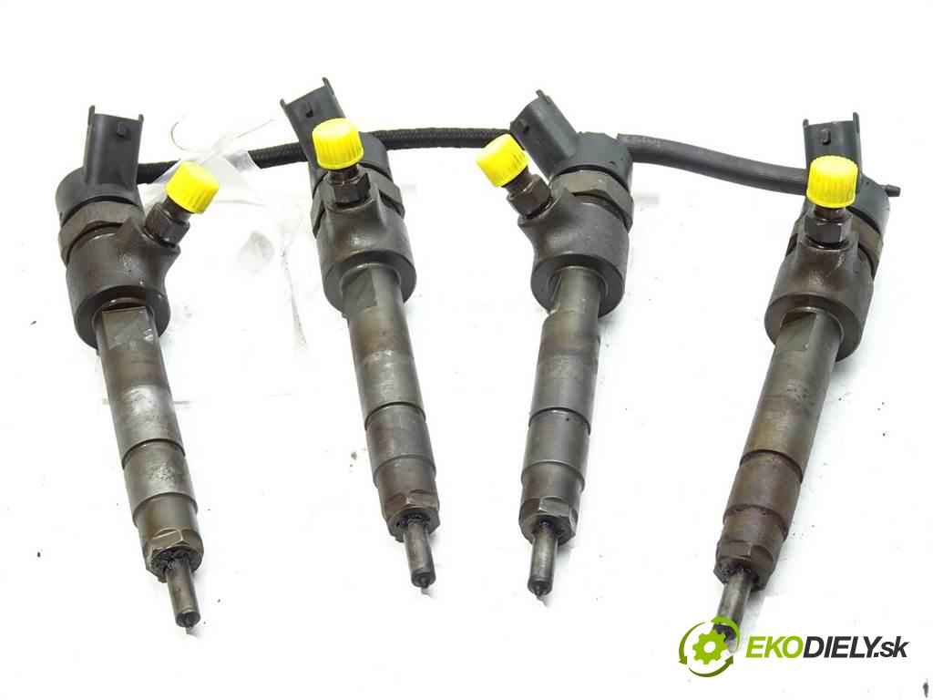 Fiat Stilo  2003 59 kW HATCHBACK 5D 1.9JTD 80KM 01-07 1900 vstřikovací ventily 0445110119