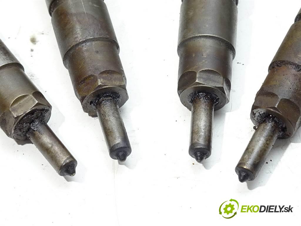 Fiat Stilo  2003 59 kW HATCHBACK 5D 1.9JTD 80KM 01-07 1900 vstřikovací ventily 0445110119