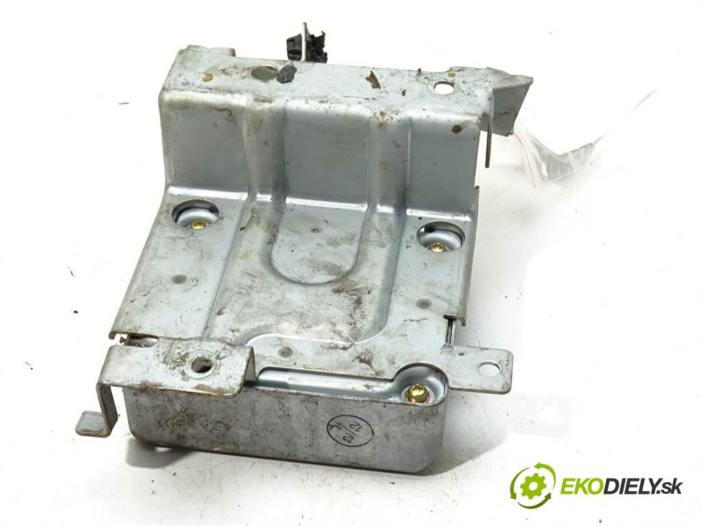 Daihatsu YRV    1.3B 87KM 00-05  senzor airbag 89170-97412 (Snímače)