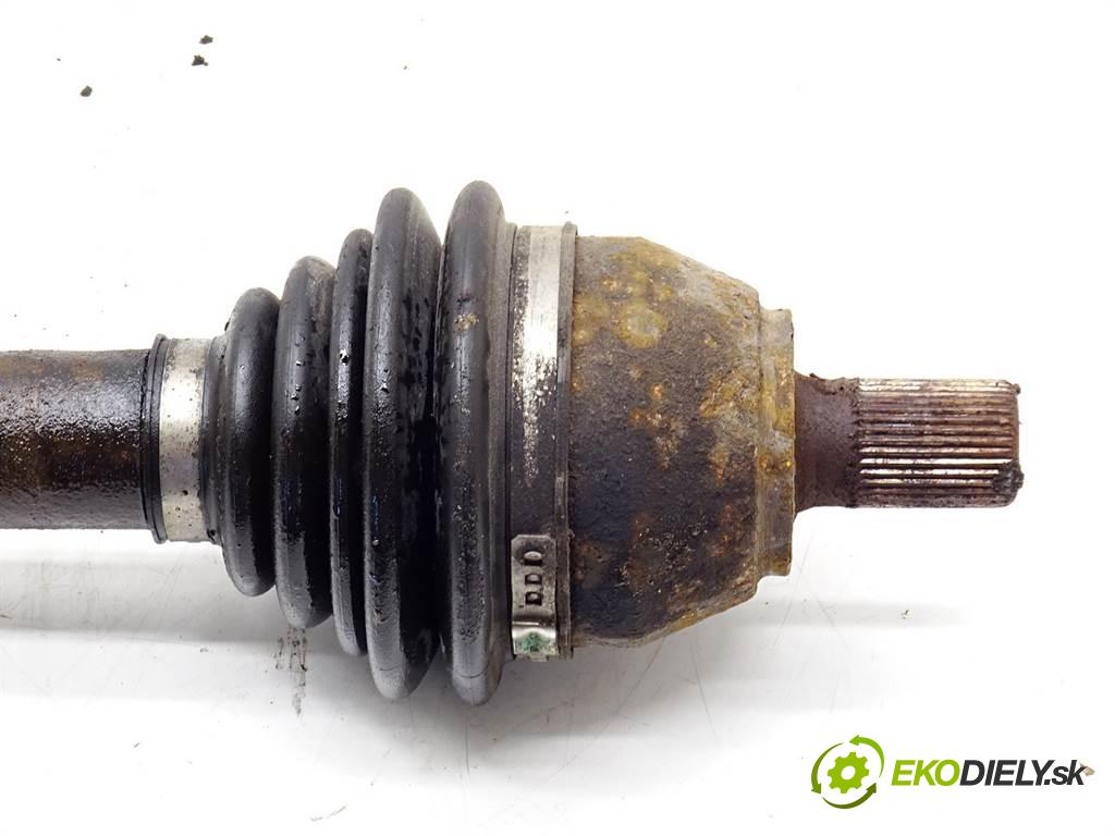 Ford Focus II LIFT  2009 85 kW KOMBI 5D 1.8TDCI 115KM 07-11 1800 poloos pravá  (Poloosy)