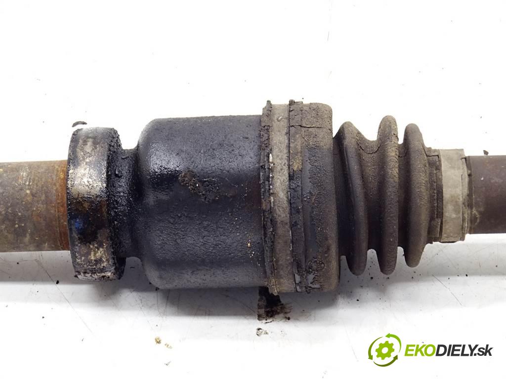 Ford Focus II LIFT  2009 85 kW KOMBI 5D 1.8TDCI 115KM 07-11 1800 poloos pravá  (Poloosy)