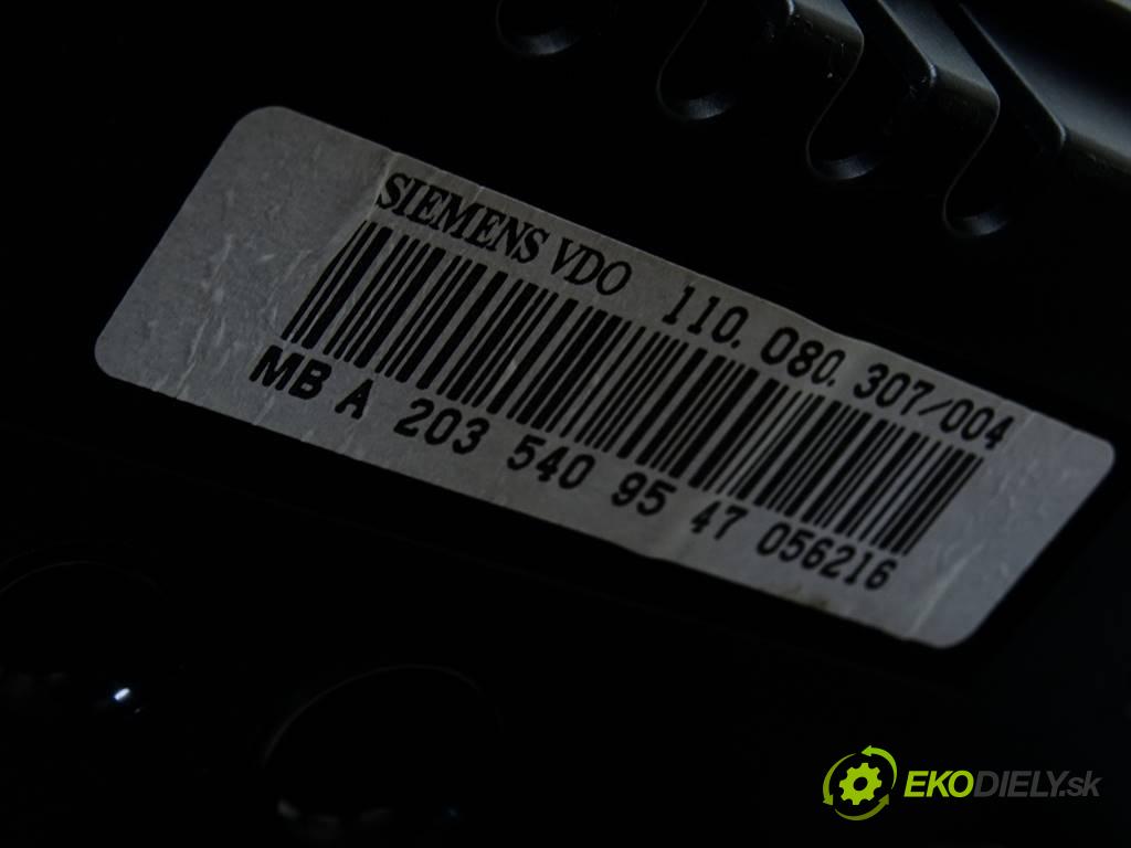 Mercedes-Benz C W203  2005 110 kW LIFT KOMBI 5D 2.2CDI 150KM 00-06 2200 Prístrojovka A2035409547 (Prístrojové dosky, displeje)