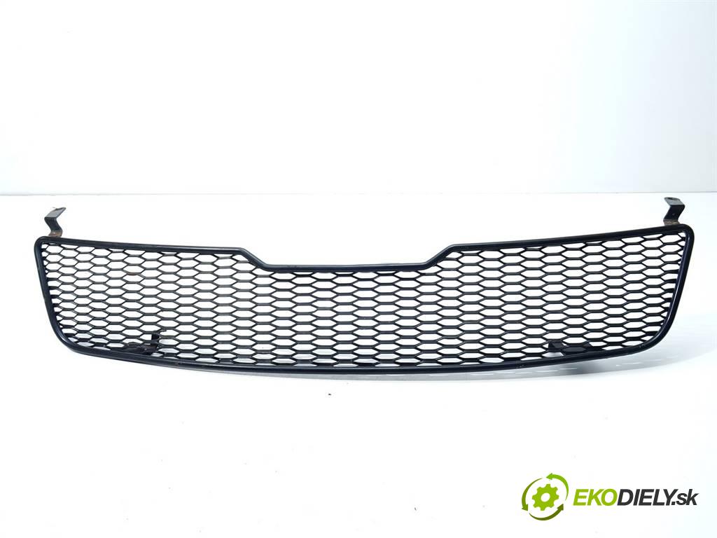 Volkswagen Passat B5  1998  SYNCRO KOMBI 5D 2.8B V6 193KM 96-00 2800 mřížka maska  (Mřížky (masky) chladičů)