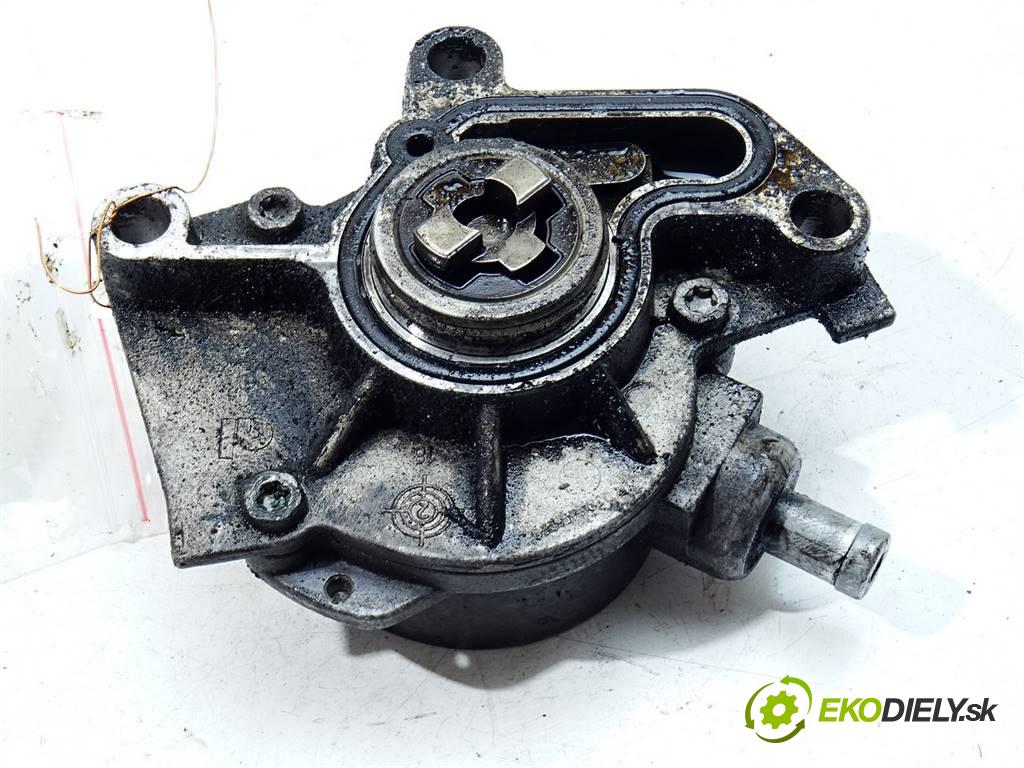 Skoda Octavia I LIFT  2002 66 kW LIFTBACK 5D 1.9TDI 90KM 00-10 1900 Pumpa vákuová 038145101B