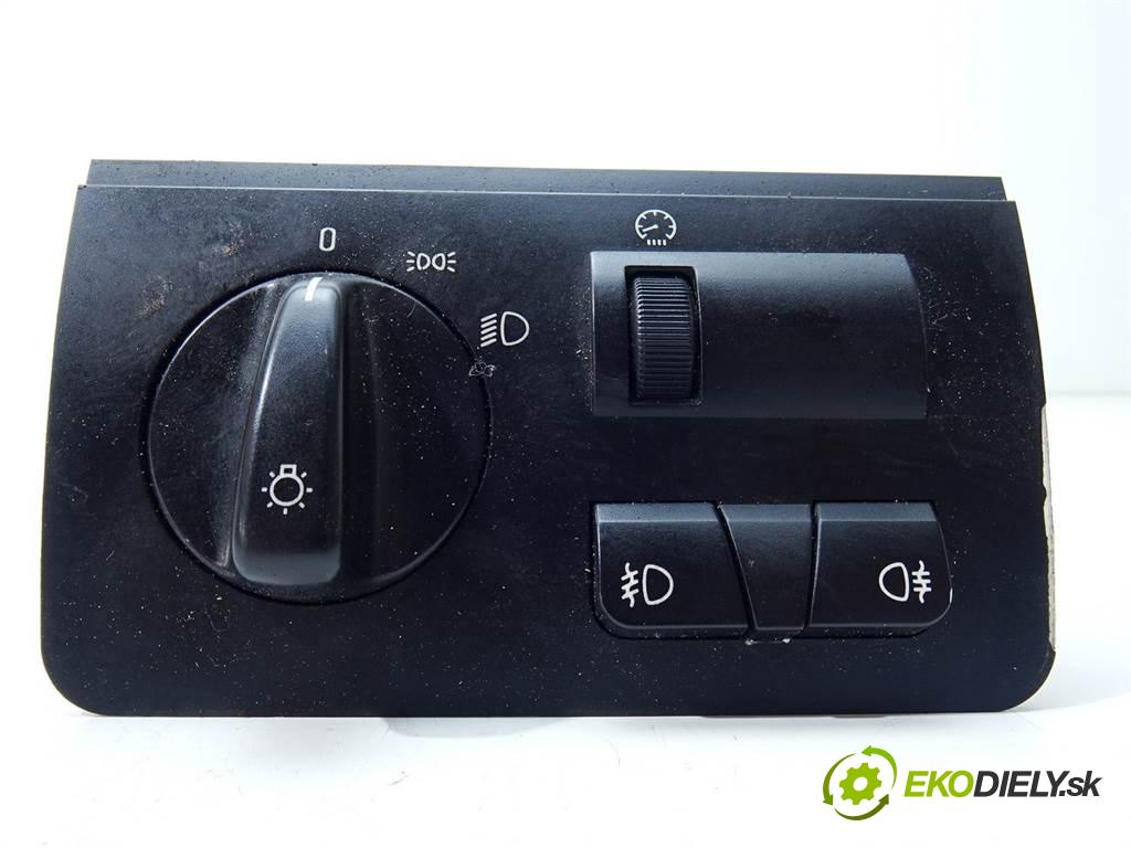 BMW X5  2001 170 kW E53 3.0B 231KM 99-06 3000 Spínač svetiel na prístrojovej doske 8380255 (Prepínače, spínače, tlačidlá a ovládače kúrenia)