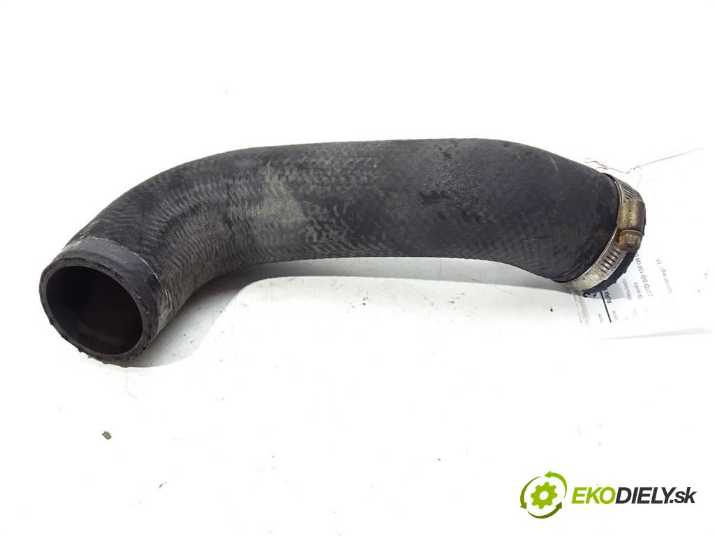 Mitsubishi Grandis    2.0TDI DID 136KM 03-11  Rúra hadice turba  (Hadice intercoolera)