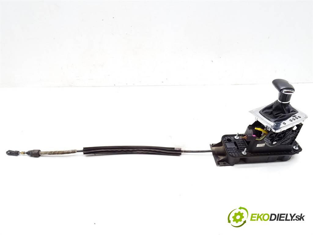 Volkswagen Passat B6  2008 103 kW KOMBI 5D 2.0TDI 140KM 05-10 2000 Kulisa 3C1713025H (Rýchlostné páky / kulisy)