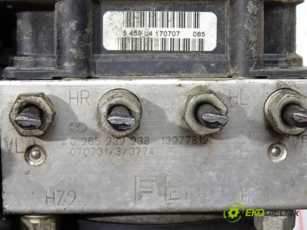 Opel Corsa D   2007 66 kW HATCHBACK 5D 1.4B 90KM 06-14 1400 Pumpa ABS 0265232238 13277812 (Pumpy ABS)