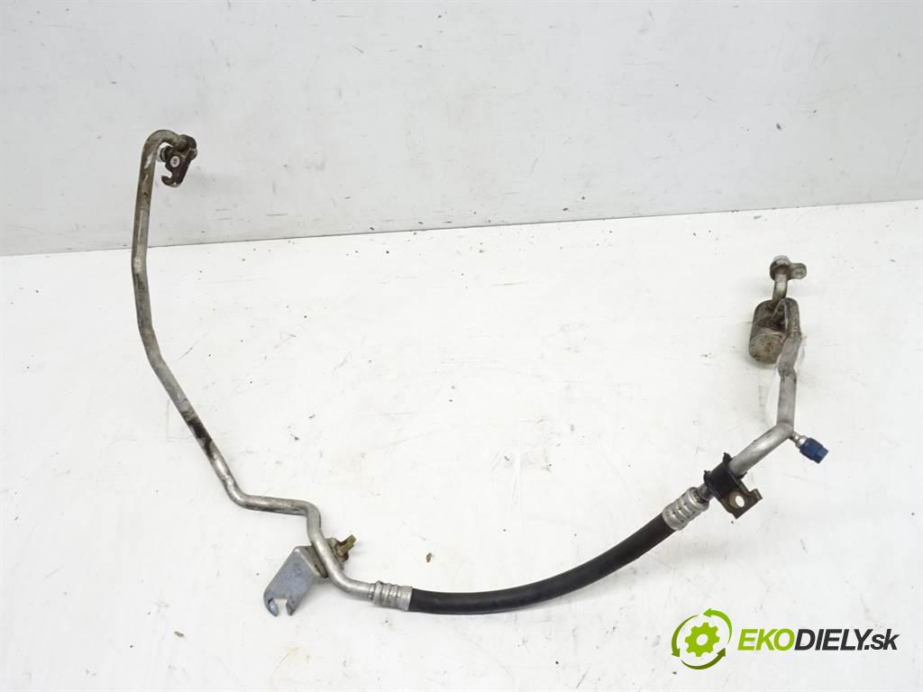 Nissan Primera P12    KOMBI 2.0B 140KM 02-07  rúrka klimatizácie  (Rúrky klimatizácie)