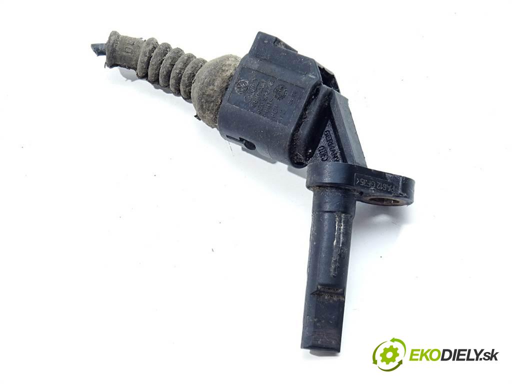 Volkswagen Phaeton  2004 165 kW 3.0TDI V6 224KM 02-07 3000 Snímač ABS zadný ľavy 4E0927804 (Snímače ABS)