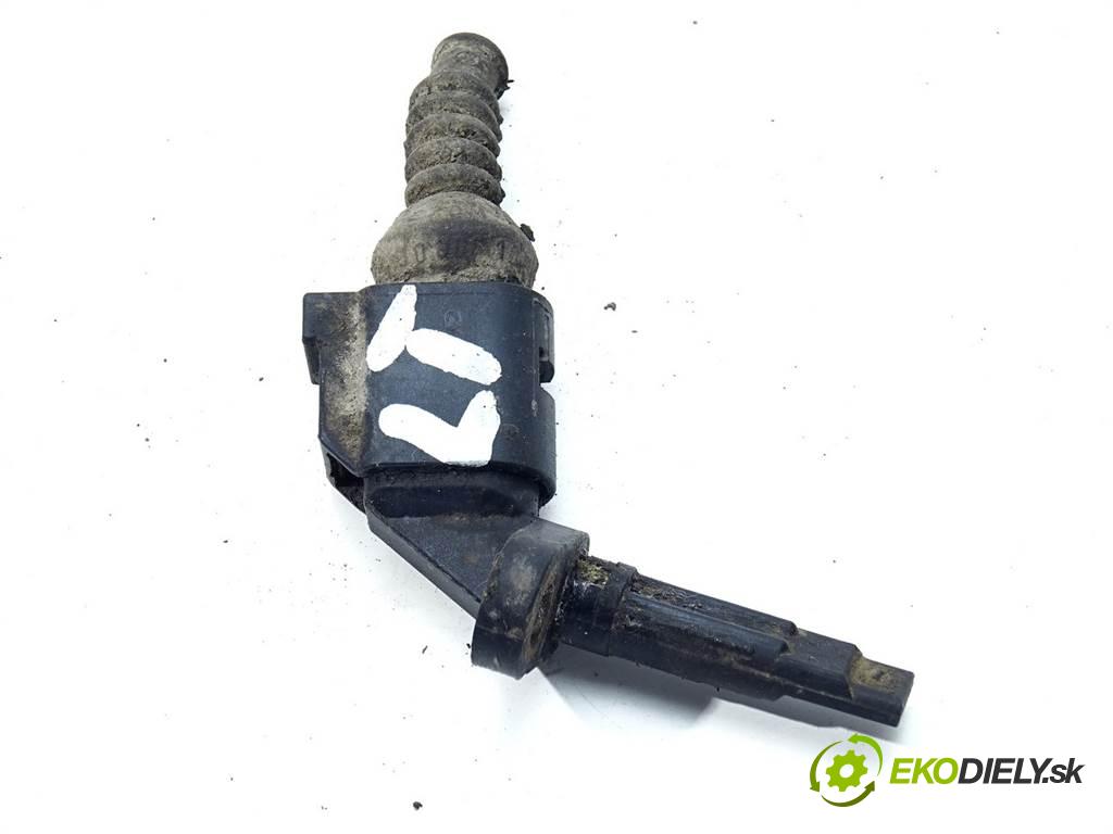 Volkswagen Phaeton  2004 165 kW 3.0TDI V6 224KM 02-07 3000 Snímač ABS zadný ľavy 4E0927804 (Snímače ABS)