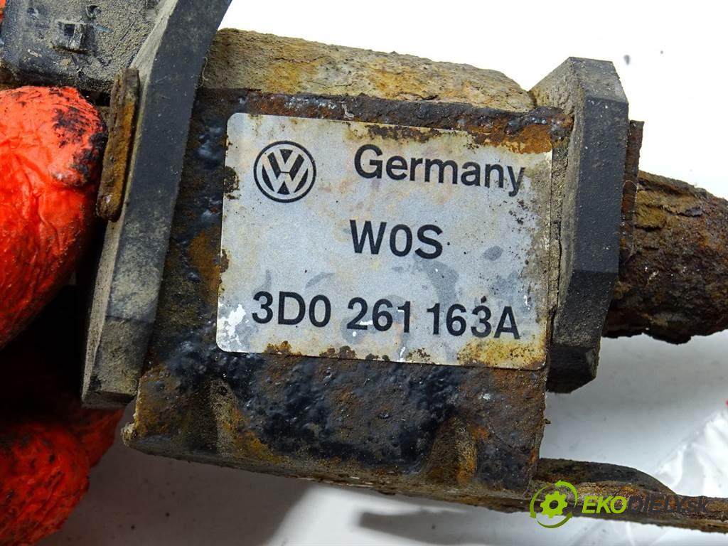 Volkswagen Phaeton    3.0TDI V6 224KM 02-07  motorek paliva Webasto 3D0261163A (Webasto ohřívače)