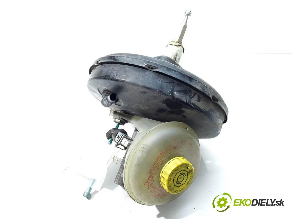 Audi A6 C5  1999 110 kW KOMBI 2.5TDI 150KM 97-04 2500 Posilovač Pumpa brzdová 4B0612105 (Posilňovače bŕzd)