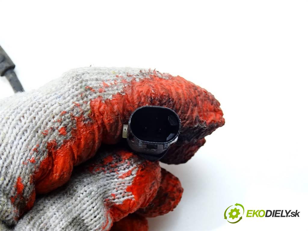 BMW 3 F30  2013 105 kW SEDAN 4D 2.0D 143KM 11-19 2000 Snímač ABS zadný pravy 6791225 (Snímače ABS)