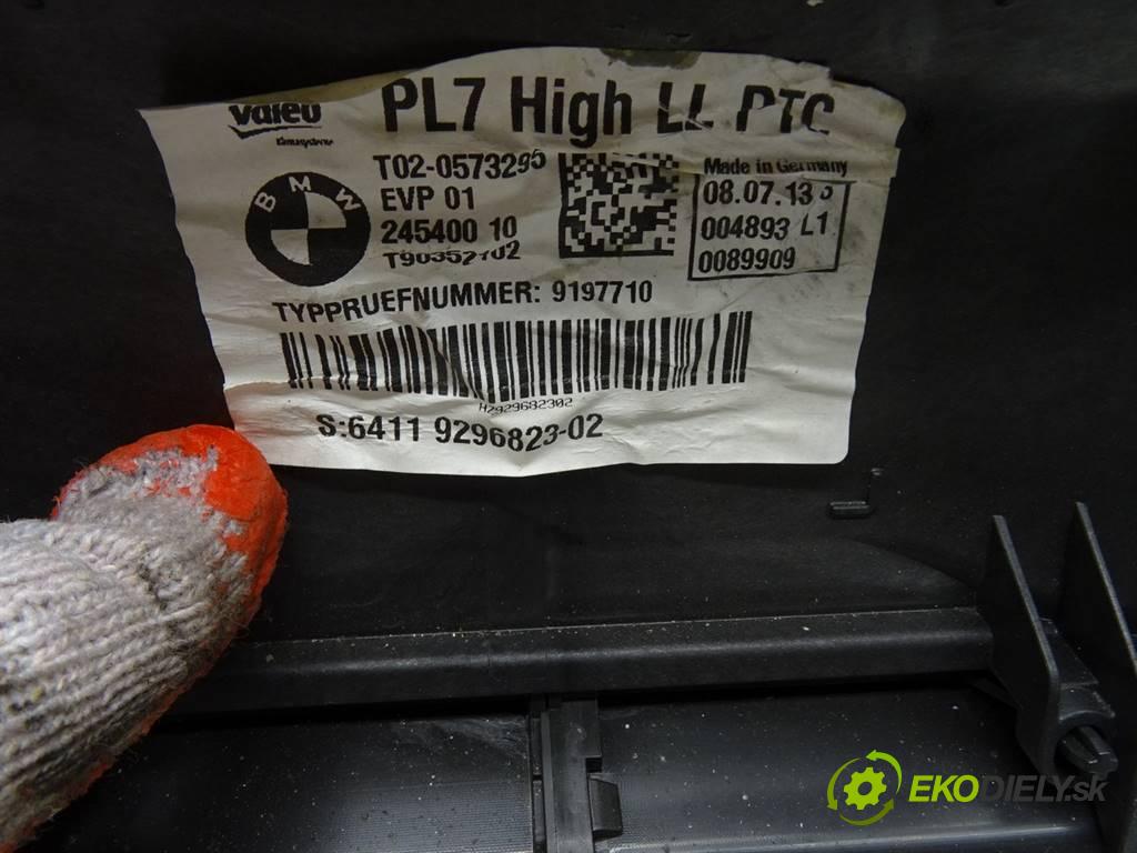 BMW 3 F30  2013 105 kW SEDAN 4D 2.0D 143KM 11-19 2000 Výhrevné teleso, radiátor kúrenia 9296823 (Radiátory kúrenia)