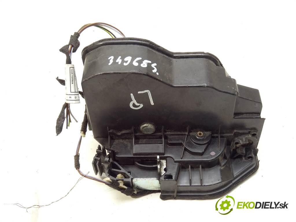 BMW 3 F30  2013 105 kW SEDAN 4D 2.0D 143KM 11-19 2000 zámok přední část levý