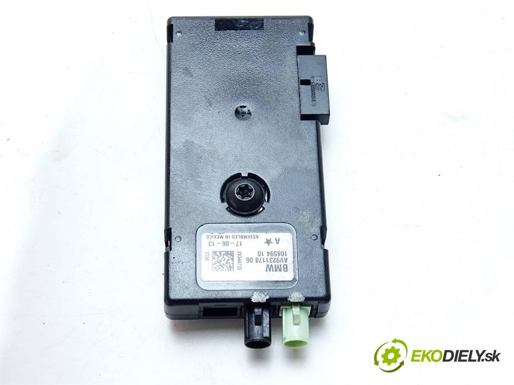 BMW 3 F30    SEDAN 4D 2.0D 143KM 11-19  Zosilňovač Antenní: 9231178 (Zosilňovače)