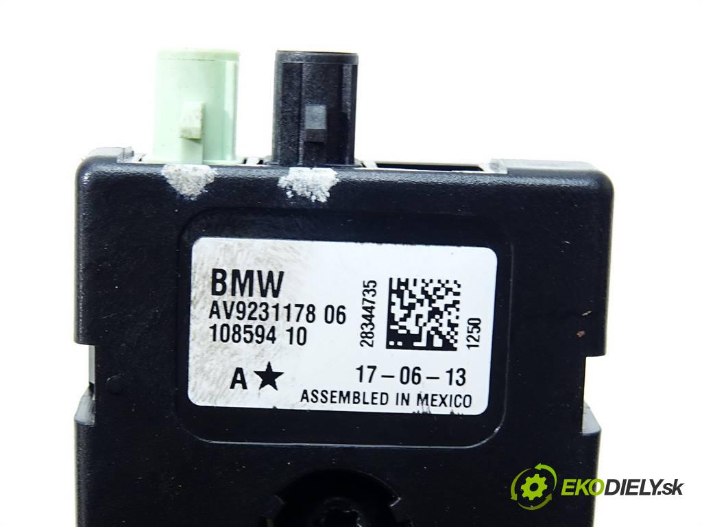 BMW 3 F30    SEDAN 4D 2.0D 143KM 11-19  Zosilňovač Antenní: 9231178 (Zosilňovače)