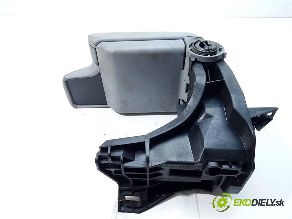 BMW 3 E46  1998 87 kW SEDAN 1.8B 1.9B 118KM 98-03 1900 Lakťová opierka  (Lakťové opierky)