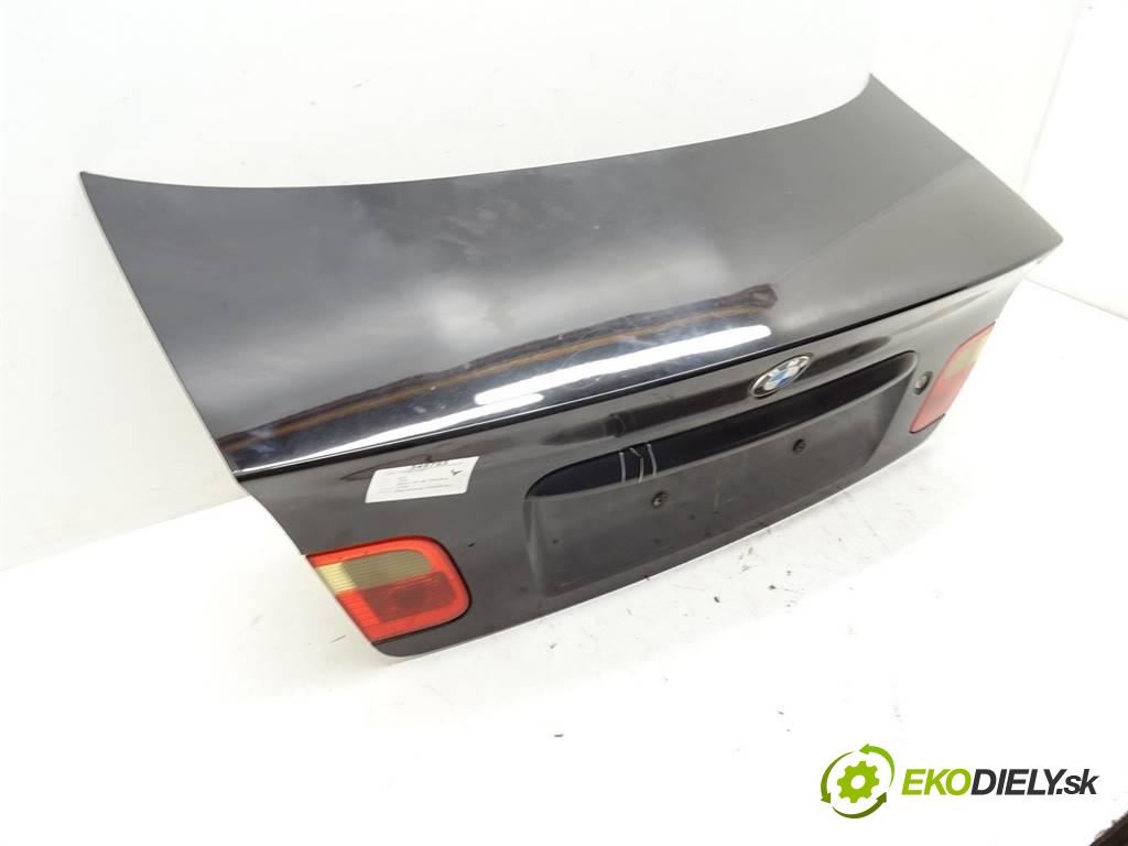 BMW 3 E46  1998 87 kW SEDAN 1.8B 1.9B 118KM 98-03 1900 zadní část kapota  (Zadní kapoty)