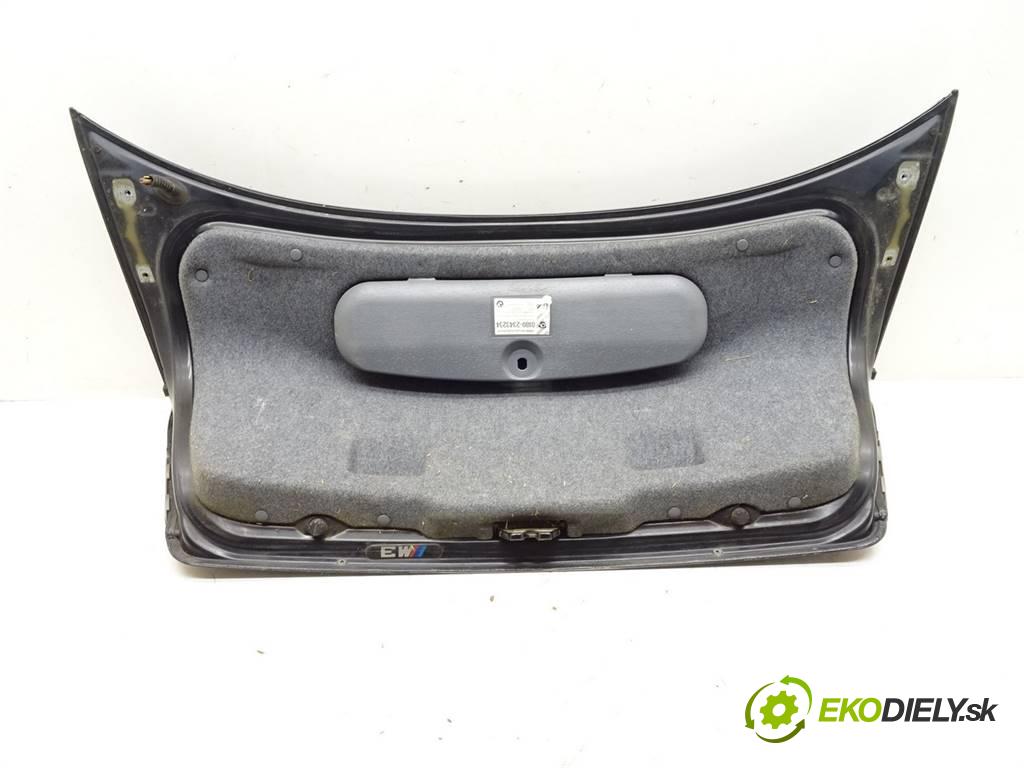 BMW 3 E46  1998 87 kW SEDAN 1.8B 1.9B 118KM 98-03 1900 zadní část kapota  (Zadní kapoty)