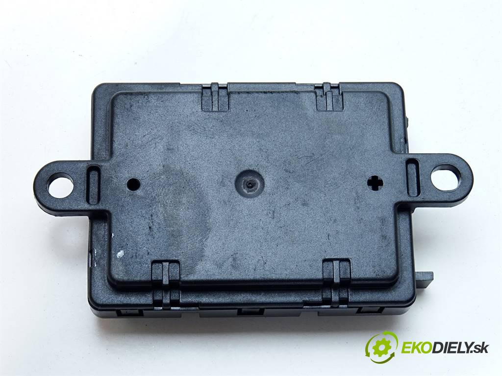 BMW 3 F30    SEDAN 4D 2.0D 143KM 11-19  Modul Riadiaca jednotka IDRIVE 9320275