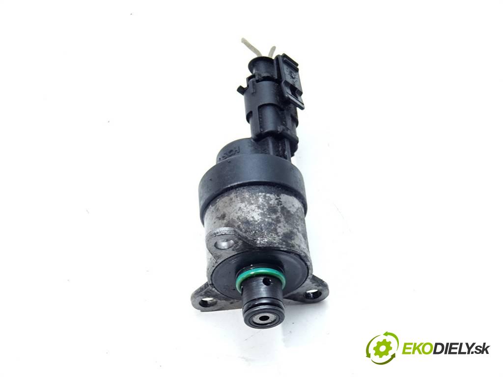 Renault Espace IV  2005  2.2DCI 150KM 02-06 2200 Regulátor tlaku paliva 0928400502 (Ostatné)