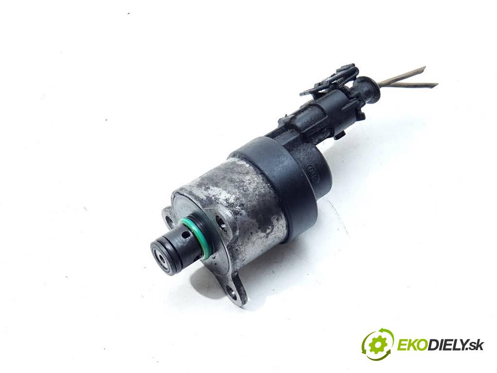 Renault Espace IV  2005  2.2DCI 150KM 02-06 2200 Regulátor tlaku paliva 0928400502 (Ostatné)