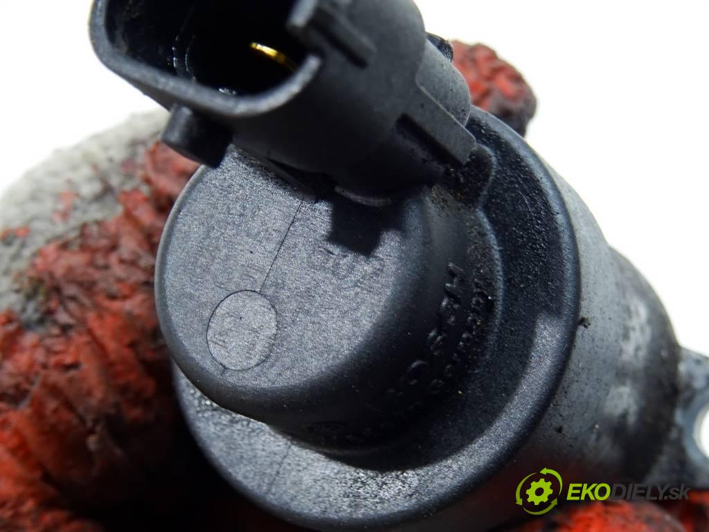 Renault Espace IV  2005  2.2DCI 150KM 02-06 2200 Regulátor tlaku paliva 0928400502 (Ostatné)